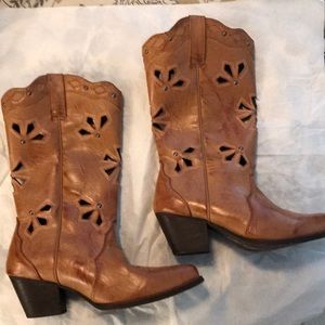 Dingo Size 8 Cowboy Boots